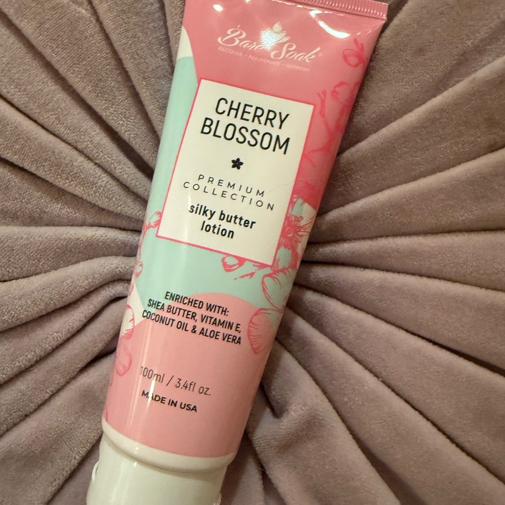 Bare Soak Cherry Blossom Silky Butter Lotion – Premium Collection, 100ml